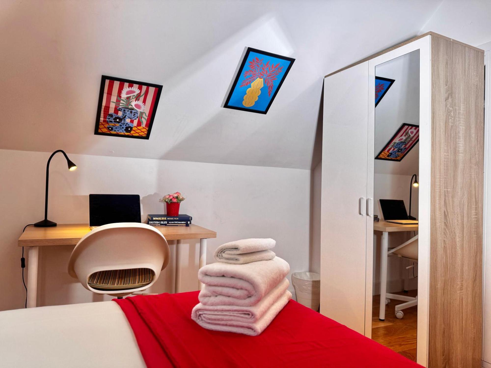 En-suites With Free Parking 30min To Gasthof *